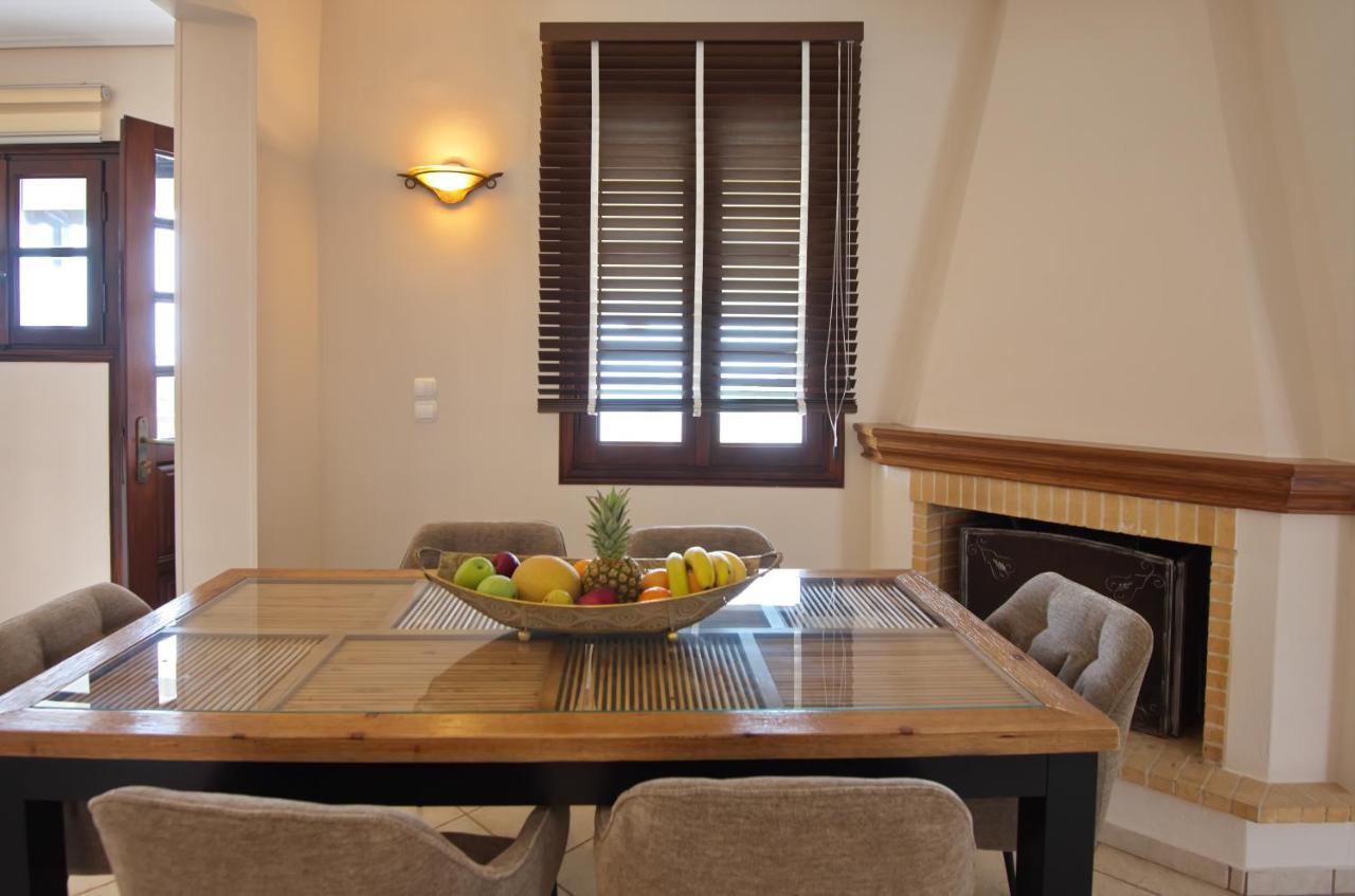 Elpida Apartments ヴォトシ エクステリア 写真